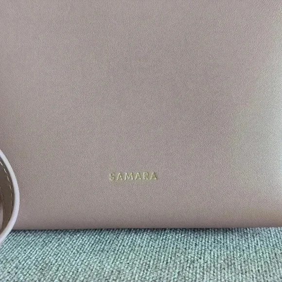 Light Pink Vegan Leather Crossbody Purse Samara - Picture 3 of 7